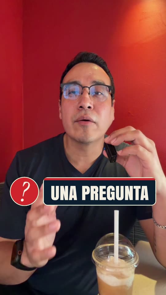 Reel de Alejandro Sánchez, asesor financiero, con subtítulos y motion graphics
